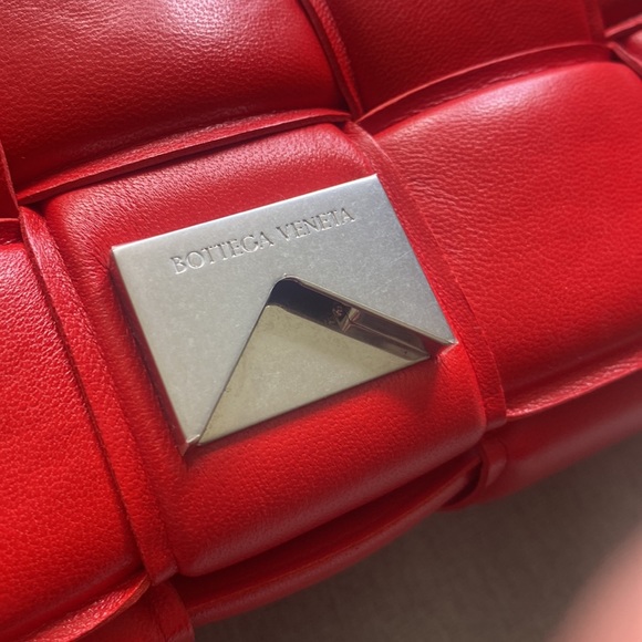 RARE Bottega Veneta padded cassette on chain - Picture 3 of 15